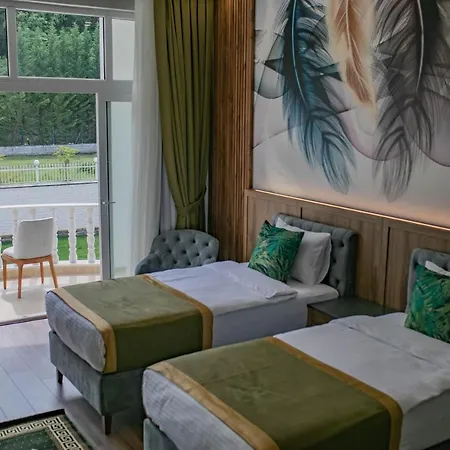 The Oasis 4*