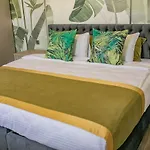 The Oasis Hotel 4*